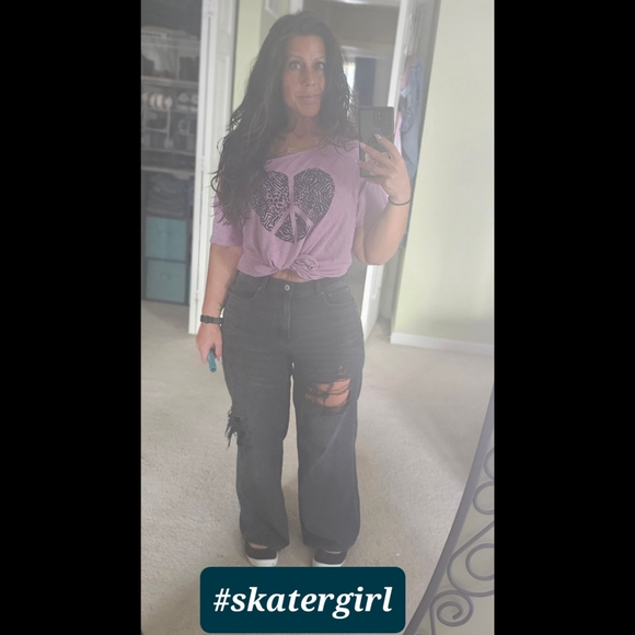 Meet your Posher, Sylena - Picture 7 of 8